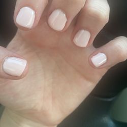 DT Nails