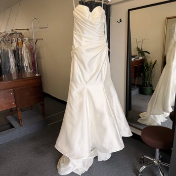Sharon's Alterations - Sewing & Alterations Near Me - Lake Forest, California Sharon's Alterations - Sewing & Alterations Near Me - Lake Forest, California