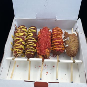 Two Hands - Hot Dogs Near Me - Spring, Texas