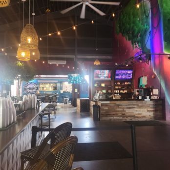 Backyard Social - Food Trucks Near Me - Fort Myers, Florida