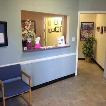 Chiropractic Care Center - Warm friendly office - Chiropractors Near Me - Mesa, Arizona Chiropractic Care Center - Warm friendly office - Chiropractors Near Me - Mesa, Arizona