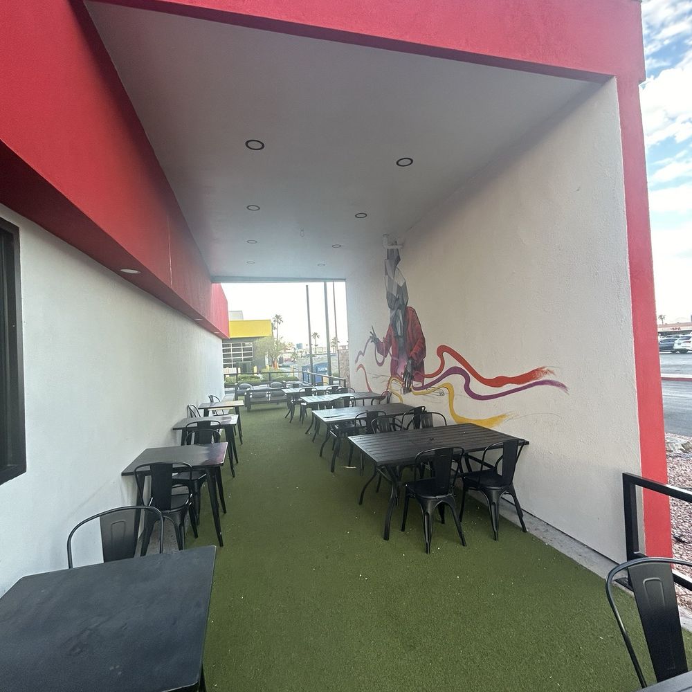 Houston TX Hot Chicken - Chicken Shop Near Me - Las Vegas, Nevada
