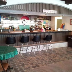 Hungarian American Cultural Center - Club room bar.