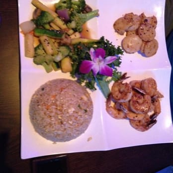 New Oishi Japan Ewing R - Shrimp and scallop hibachi - Sushi Bars Near Me - Ewing, New Jersey