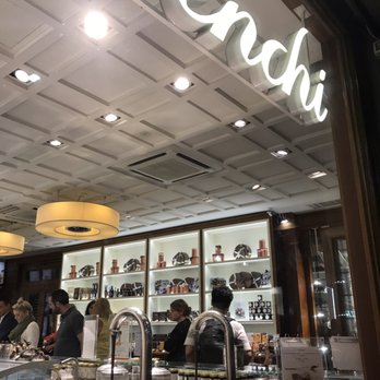 Venchi - Running chocolate fountain! - Desserts Near Me - Florence, FI