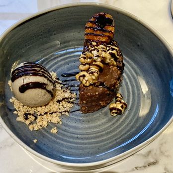 The Franklin Oyster Bar and Eatery - Delicious vegan dessert - Tapas/Small Plates Near Me - Franklin, Michigan The Franklin Oyster Bar and Eatery - Delicious vegan dessert - Tapas/Small Plates Near Me - Franklin, Michigan