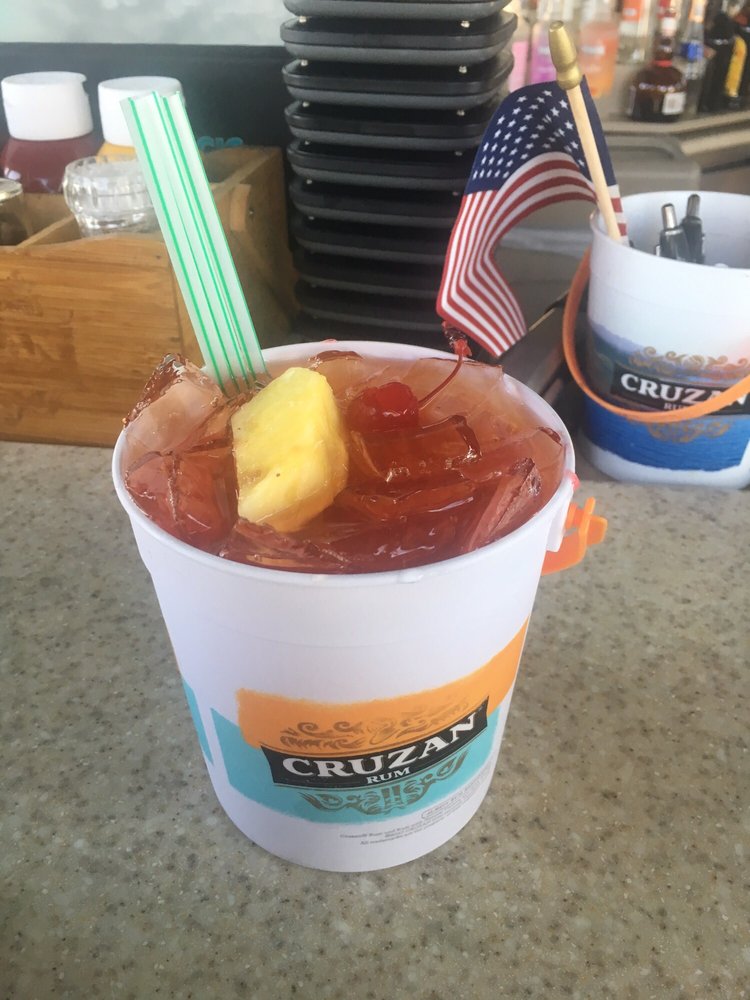 SEA SALTS BEVARAGE COMPANY POOL BAR & GRILL 26 Photos & 20 Reviews 10 Surf Watch Way, Hilton