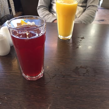 Moose Coffee - Fresh orange juice and pomegranate juice - American Near Me - Manchester, XGM Moose Coffee - Fresh orange juice and pomegranate juice - American Near Me - Manchester, XGM