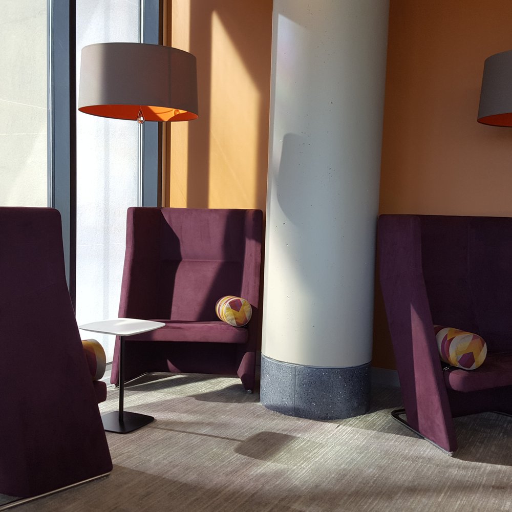 Escape Lounge - Lounge - Airport Lounges Near Me - Windsor Locks, Connecticut Escape Lounge - Lounge - Airport Lounges Near Me - Windsor Locks, Connecticut