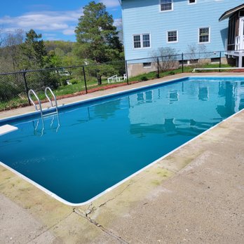 Lakeside Pool Service - Pool Cleaners Near Me