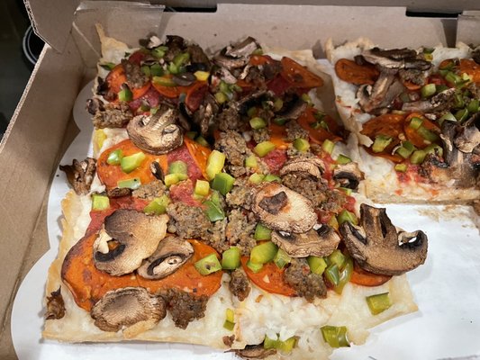 The Rec Pizza & Detroit Eats by null