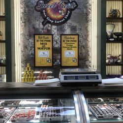 Outpost Sweet Treats - Nice displays