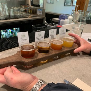 The Cliff House - Beer flight - Canadian (New) Near Me - North Vancouver, British Columbia The Cliff House - Beer flight - Canadian (New) Near Me - North Vancouver, British Columbia