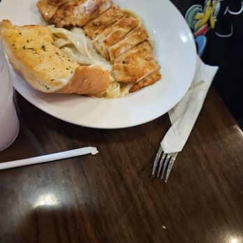 Noni Vita - Kids chicken alfredo - Italian Near Me - Manteca, California Noni Vita - Kids chicken alfredo - Italian Near Me - Manteca, California