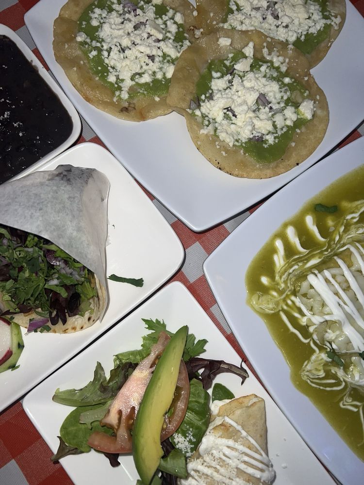 Mandato Mexican Restaurant