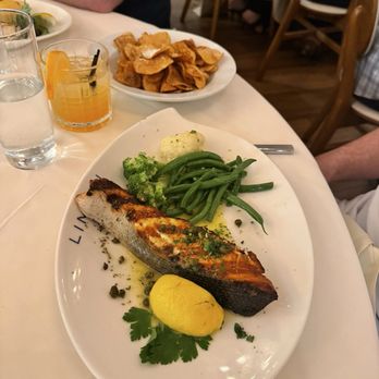 Limani - Overcooked salmon fillet, visibly burnt - Greek Near Me - Roslyn, New York Limani - Overcooked salmon fillet, visibly burnt - Greek Near Me - Roslyn, New York