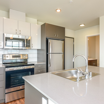 Stream 403 - 1 bedroom with kitchen island - Apartments Near Me - Seattle, Washington Stream 403 - 1 bedroom with kitchen island - Apartments Near Me - Seattle, Washington