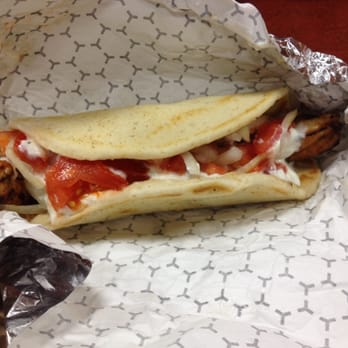 Tally Ho - Chicken souvlaki pita - Burgers Near Me - Hamilton, Ontario