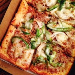 Pizza Oven - Sausage & green peppers