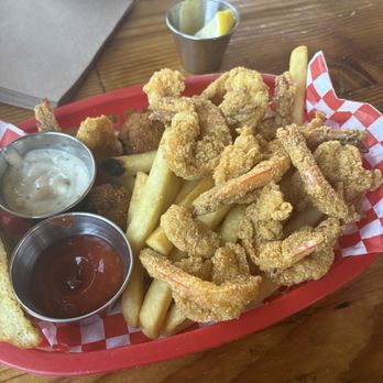 Capt. Benny's - 8pc Shrimp Basket - Seafood Near Me - Houston, Texas Capt. Benny's - 8pc Shrimp Basket - Seafood Near Me - Houston, Texas