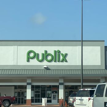 Publix Super Markets - the front of a publix store - Grocery Near Me - Kingsland, Georgia Publix Super Markets - the front of a publix store - Grocery Near Me - Kingsland, Georgia