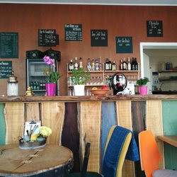 TafelWerk - Hier gibt's auch eine Bar und überall kecke Sprüche.