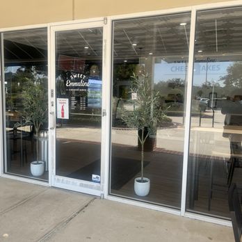 Sweet Emmaline Cheesecakes - Front Entrance - Desserts Near Me - Jacksonville, Florida Sweet Emmaline Cheesecakes - Front Entrance - Desserts Near Me - Jacksonville, Florida