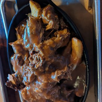 Brass Pig Smoke & Alehouse - Pulled pork poutine - Barbeque Near Me - Bloomington, Illinois Brass Pig Smoke & Alehouse - Pulled pork poutine - Barbeque Near Me - Bloomington, Illinois