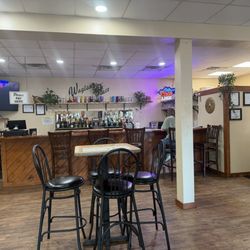 Waylon’s Place - Bar area