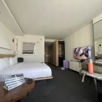 Conrad Washington DC - Deluxe King Suite Room - Hotels Near Me - Washington, DC, District of Columbia