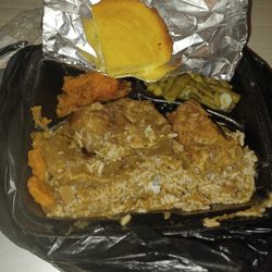 Spanish Town Market & Cofe - Ox tails, rice and gravy, candied sweet potatoes, green beans, and cornbread.