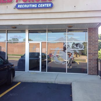 Marine Corps Recruiting - Front of the marine corps office - Public Services & Government Near Me - Antioch, Illinois Marine Corps Recruiting - Front of the marine corps office - Public Services & Government Near Me - Antioch, Illinois