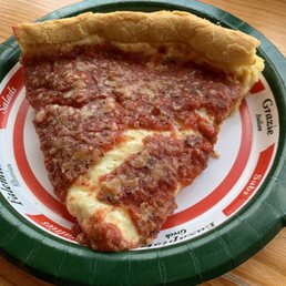 Last stop on the Chicago Pizza Tour! Deep Dish Bartoli's Chicago Classic Pizza