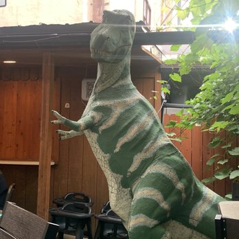 Carver Brewing Co. - Beer garden patio Picture 1 - New American Near Me - Durango, Colorado