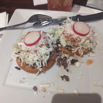 El Tarasco - 2 sopes de asada - Mexican Near Me - Sylmar, California El Tarasco - 2 sopes de asada - Mexican Near Me - Sylmar, California