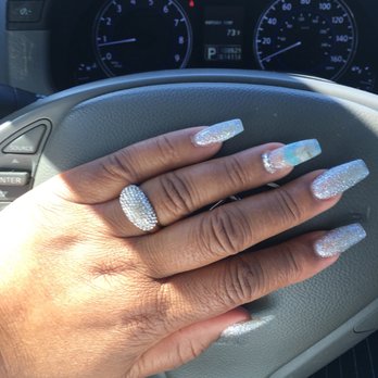 Pearl Nails and Spa - Nails by Kevin - Nail Salons Near Me - Long Beach, California