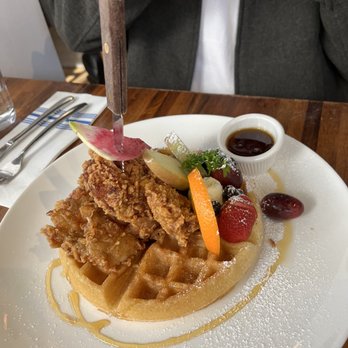 Lapisara Eatery - Fried Chicken Waffle - Breakfast & Brunch Near Me - San Francisco, California Lapisara Eatery - Fried Chicken Waffle - Breakfast & Brunch Near Me - San Francisco, California