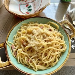 Bistro Italia - Lecker Spaghetti Carbonara 8,5€.War echt gut....