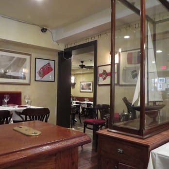 La Voile - La Voile dining room 8/2014 - French Near Me - Boston, Massachusetts La Voile - La Voile dining room 8/2014 - French Near Me - Boston, Massachusetts