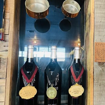 Le Vigne LA - Many award winners! - Wine Tasting Room Near Me - Vernon, California Le Vigne LA - Many award winners! - Wine Tasting Room Near Me - Vernon, California