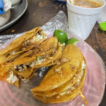 Tacos Birria de Alex - Food Trucks Near Me - Puerto Vallarta, JAL Tacos Birria de Alex - Food Trucks Near Me - Puerto Vallarta, JAL