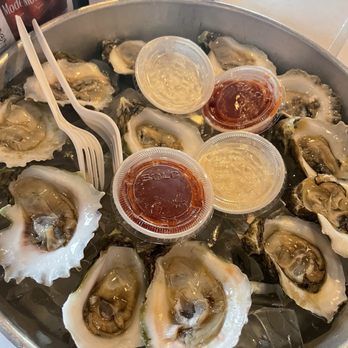 Stinkin Crawfish - Gardena - Oysters - Cajun/Creole Near Me - Gardena, California Stinkin Crawfish - Gardena - Oysters - Cajun/Creole Near Me - Gardena, California