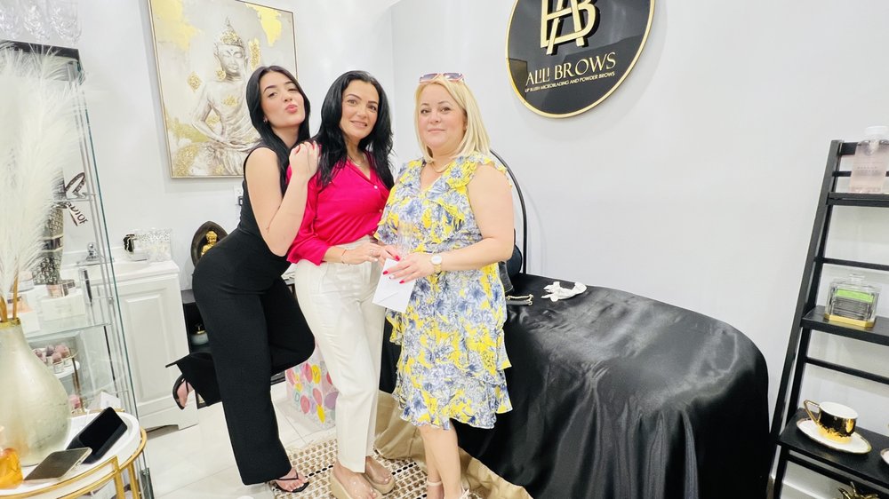 Alili Brows Logo