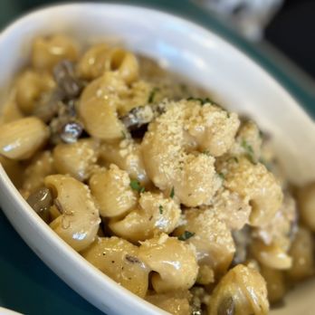 Pasta Corner - Lumache Marsala Chicken & Mushroom Pasta - Pasta Shops Near Me - Los Angeles, California Pasta Corner - Lumache Marsala Chicken & Mushroom Pasta - Pasta Shops Near Me - Los Angeles, California