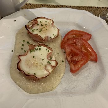 Chateau Bourbon - Part of 3 course breakfast - Bed & Breakfast Near Me - Louisville, Kentucky
