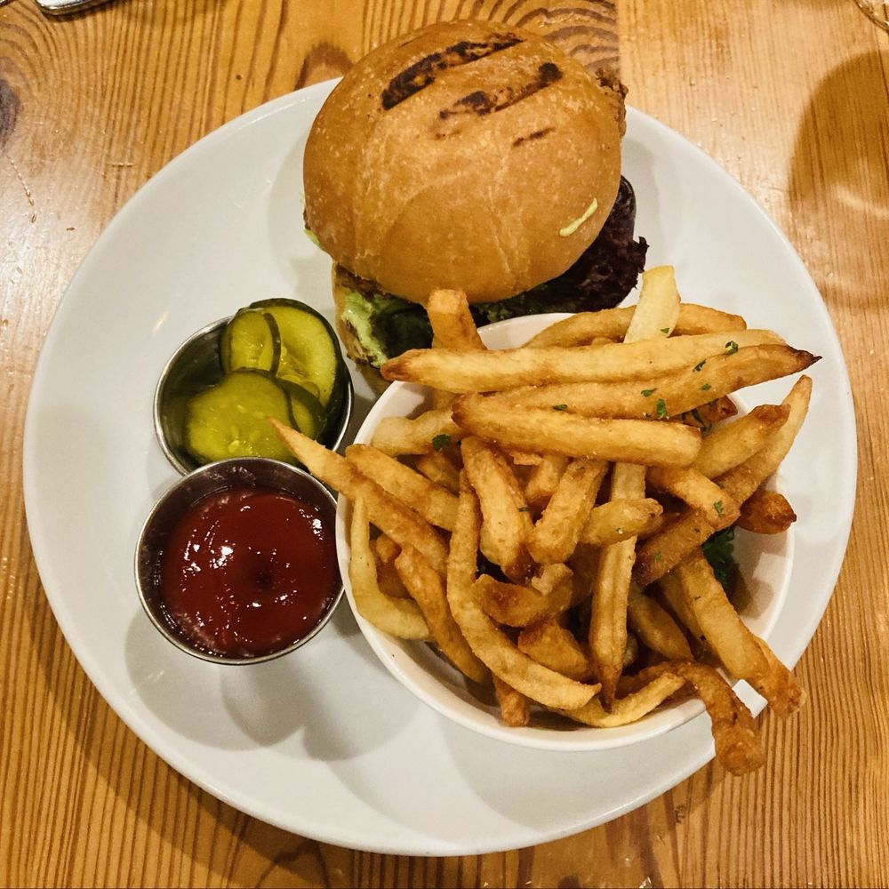 Meadowsweet - Fried Chicken Sandwich - New American Near Me - Brooklyn, New York