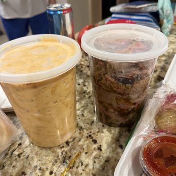 Tommy Joe's BBQ - Large Mac & cheese & 1 1/2 pounds pulled pork - Food Trucks Near Me - Lytle, Texas Tommy Joe's BBQ - Large Mac & cheese & 1 1/2 pounds pulled pork - Food Trucks Near Me - Lytle, Texas