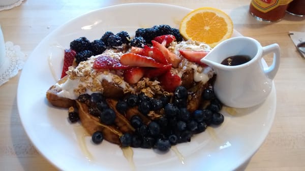 Yolk - Lakeview by null