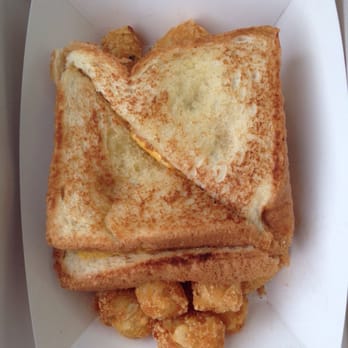 Buc-ee’s - Grilled cheese and tots - Convenience Stores Near Me - Luling, Texas