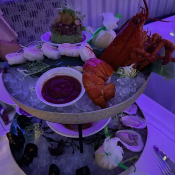 Mademoiselle Raw Bar + Grill - Live/Raw Food Near Me - Toronto, Ontario